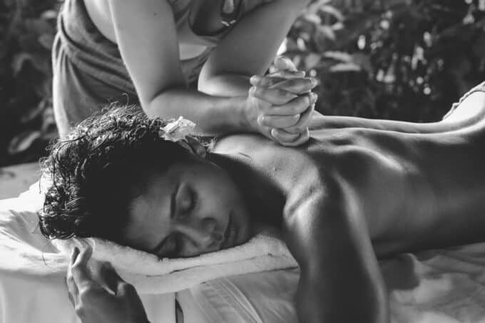 Massage 10 gode grunde til hvorfor du skal få det regelmæssigt